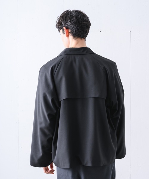 YUEATE（ユエイト）の「【YUEATE×LILL】"big lapel loose jakets" ビックラペルルーズジャケット（テーラードジャケット・メンズ・ブラック/グレイッシュベージュ・MEDIUM/LARGE）」の5枚目の写真