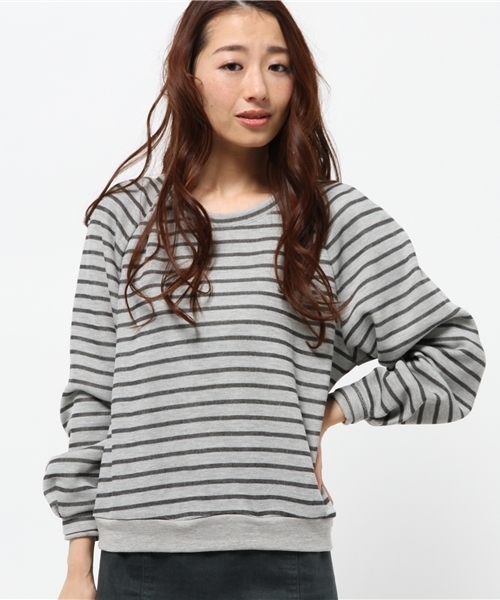 OUTLET（アウトレット）の「【WHO'S WHO gallery】ボーダーパフスウェットプルオーバー（スウェット・レディース・チャコールグレー/グレー/ネイビー・FREE）」の2枚目の写真