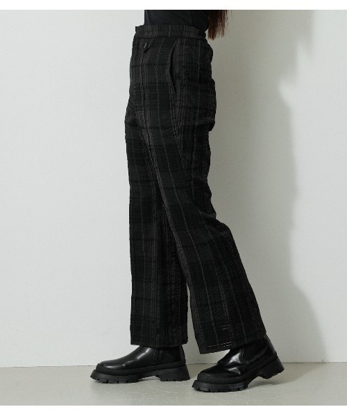 AZUL by moussy（アズールバイマウジー）の「SHEER CHECK PANTS/シアーチェックパンツ（その他パンツ・レディース・ブラック/ライトイエロー・SMALL/MEDIUM）」の6枚目の写真