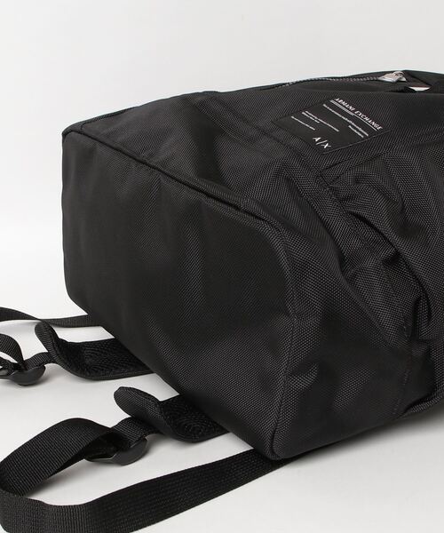 ARMANI EXCHANGE（アルマーニエクスチェンジ）の「【A|X アルマーニ エクスチェンジ】AXロゴパッチ　シングルベルトフラップ　バックパック（バックパック/リュック・メンズ・ブラック/マルチ・FREE）」の10枚目の写真