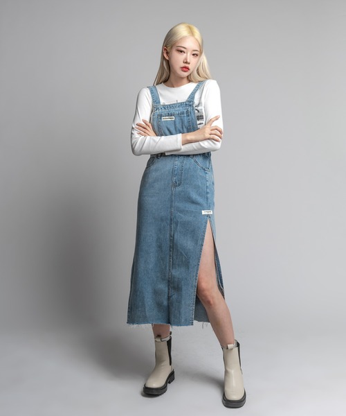 FOLLOWIN（フォロウィン）の「サスペンダーサイドスリットオーバーオールワンピース（ワンピース・レディース・ブルー/ブラック・FREE）」の16枚目の写真