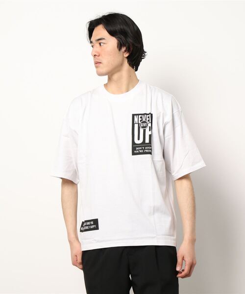 STYLEBLOCK（スタイルブロック）の「半袖プリントBIGTシャツ（Tシャツ/カットソー・メンズ・ホワイト/ブラック/ベージュ/パープル/ネイビー/ピンク/ホワイト系その他/ブラック系その他/ベージュ系その他/ピンク系その他/チャコール/ホワイト系その他2/ホワイト系その他3/ホワイト系その他4/ホワイト系その他5/ブラック系その他3/ブラック系その他2・LL/M/L）」の3枚目の写真