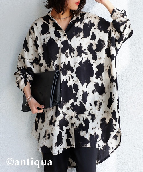 antiqua（アンティカ）の「水彩柄ワイドシャツ（シャツ/ブラウス・レディース・ブラック/ベージュ系その他・FREE）」の9枚目の写真