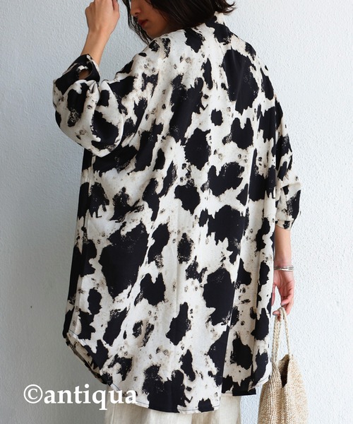 antiqua（アンティカ）の「水彩柄ワイドシャツ（シャツ/ブラウス・レディース・ブラック/ベージュ系その他・FREE）」の17枚目の写真