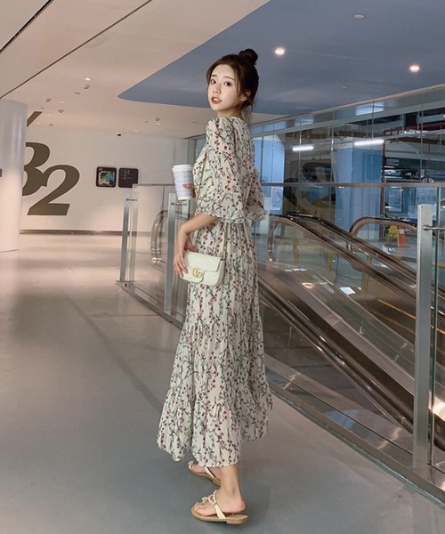 LUGG NAGG（ラグナグ）の「カシュクールティアードプリントワンピース（ワンピース・レディース・ホワイト/ブラック/ベージュ/パープル/レッド/イエロー/オレンジ/ブルー/グリーン/グレイッシュブルー・M/L/XL）」の13枚目の写真