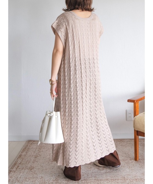 Amourire（アムリール）の「【yumiコラボ】前後２WAY透かし編みニットワンピース（ワンピース・レディース・オフホワイト/ピンク/グリーン/ブラウン/アイボリー・M）」の17枚目の写真