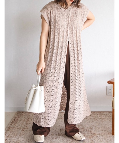 Amourire（アムリール）の「【yumiコラボ】前後２WAY透かし編みニットワンピース（ワンピース・レディース・オフホワイト/ピンク/グリーン/ブラウン/アイボリー・M）」の14枚目の写真