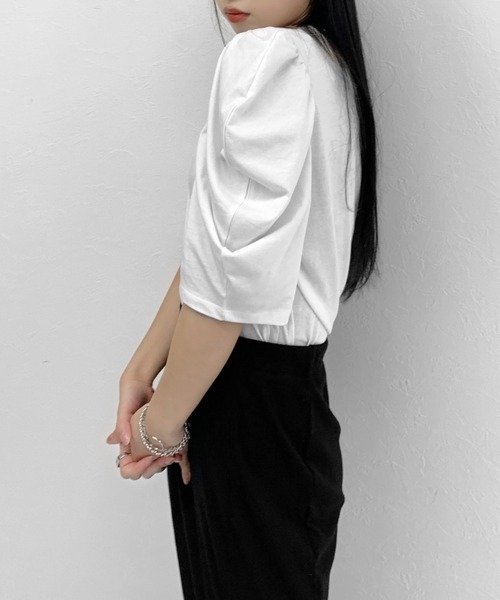 LVEU.（ラブユ.）の「Short sleeve puff T-shirt / ショートスリーブパフTシャツ（Tシャツ/カットソー・レディース・ホワイト/ブラック・FREE）」の5枚目の写真
