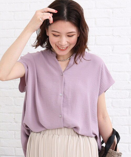 SHOO・LA・RUE(シューラルー)の「◆バンドカラー前開きシャツ(シャツ/ブラウス・レディース・ダークグリーン/ネイビー/オフホワイト/オリーブ/ダークオレンジ/パープル系4・00)」の5枚目の写真