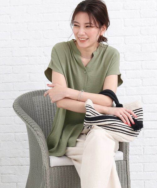 SHOO・LA・RUE(シューラルー)の「◆バンドカラー前開きシャツ(シャツ/ブラウス・レディース・ダークグリーン/ネイビー/オフホワイト/オリーブ/ダークオレンジ/パープル系4・00)」の18枚目の写真