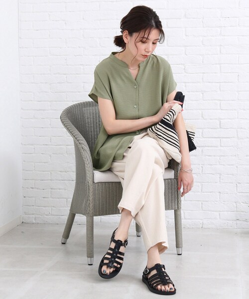 SHOO・LA・RUE(シューラルー)の「◆バンドカラー前開きシャツ(シャツ/ブラウス・レディース・ダークグリーン/ネイビー/オフホワイト/オリーブ/ダークオレンジ/パープル系4・00)」の9枚目の写真