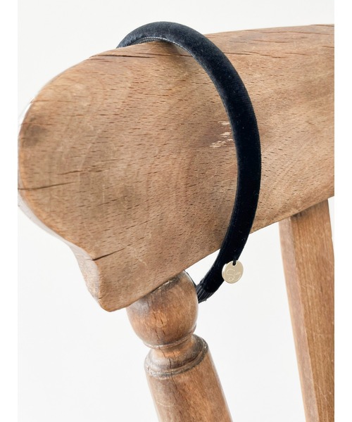 SLURR（スラ―）の「ベロアカチューシャ（カチューシャ・レディース・ブラック/ダークブラウン・FREE）」の4枚目の写真