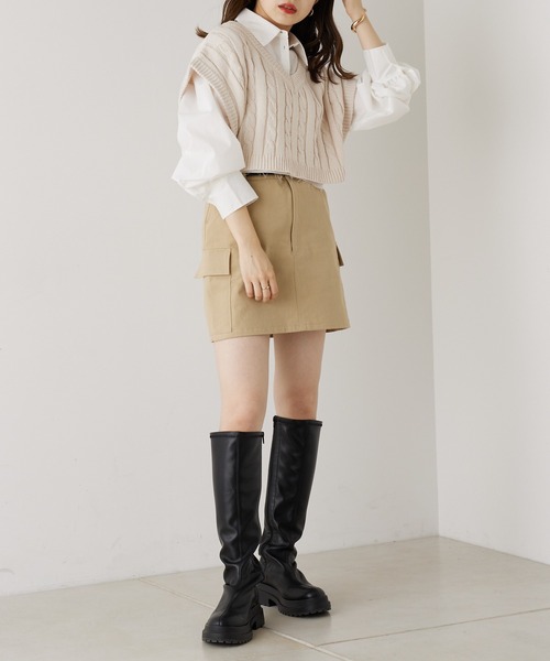 Chico（チコ）の「ケーブルニットベスト+ショート丈シャツ SET（ベスト・レディース・アイボリー/ブラック/グレー/ベージュ・FREE）」の10枚目の写真