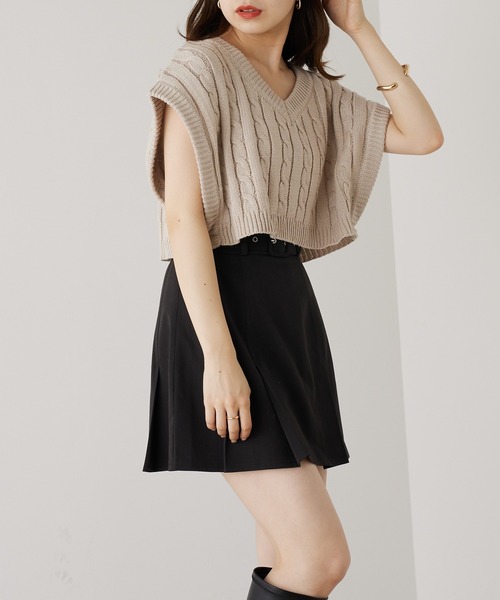 Chico（チコ）の「ケーブルニットベスト+ショート丈シャツ SET（ベスト・レディース・アイボリー/ブラック/グレー/ベージュ・FREE）」の17枚目の写真