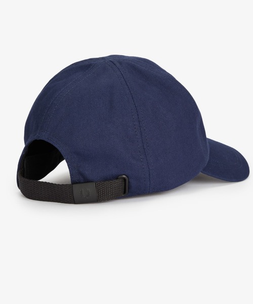 FRED PERRY（フレッドペリー）の「Graphic Branded Twill Cap