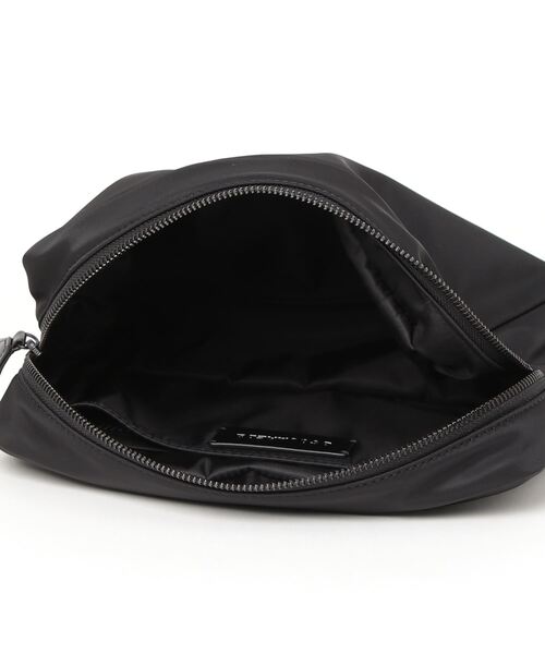 DSQUARED2(ディースクエアード)の「IBRA BLACK ON BLACK BEAUTY CASE /0222(クラッチバッグ・メンズ・ブラック・FREE)」の4枚目の写真