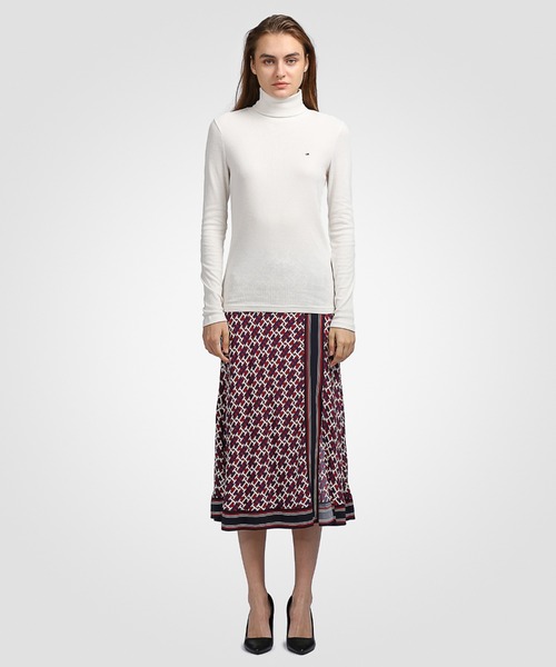 TOMMY HILFIGER(トミーヒルフィガー)の「スリムモデルリブタートルネックプルオーバー(Tシャツ/カットソー・レディース・ホワイト/マルチ・SMALL/MEDIUM/X-SMALL)」の8枚目の写真