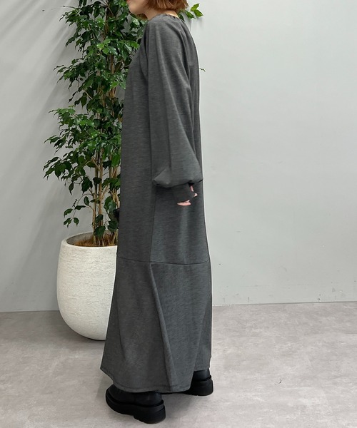 un dix cors（アンディコール）の「ギャザースリーブカットワンピース（ワンピース・レディース・チャコールグレー/ブラック/モカ/グリーン・FREE）」の9枚目の写真