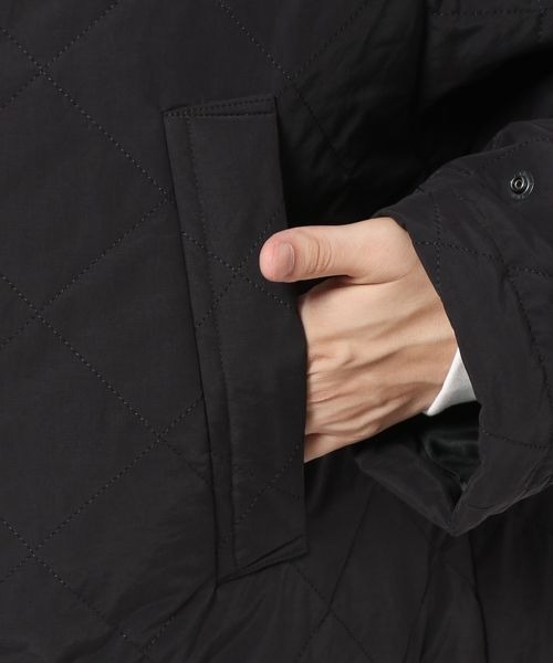 LOWRYS FARM（ローリーズファーム）の「キルティングハンティングコート　126274（その他アウター・メンズ・ブラック/ベージュ・MEDIUM/LARGE）」の5枚目の写真