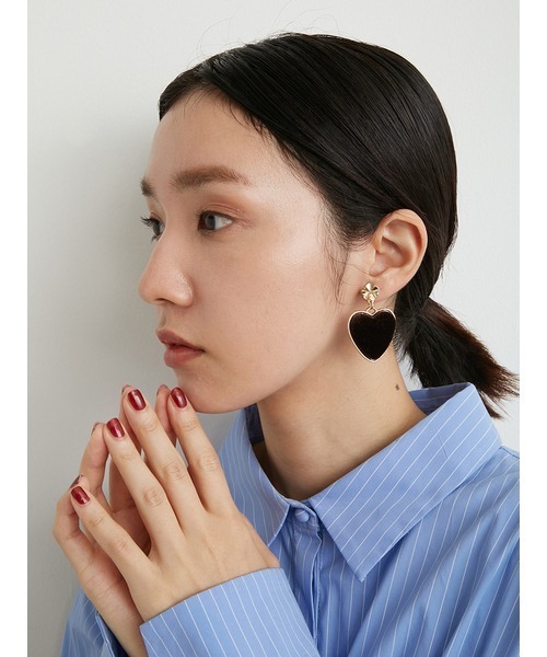 LILY BROWN（リリーブラウン）の「ハートモチーフイヤリング（イヤリング・レディース・ブラック/ブラウン・FREE）」の6枚目の写真