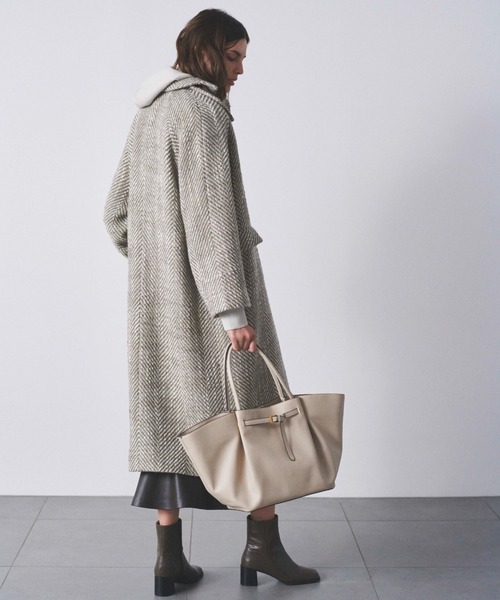 Mila Owen（ミラオーウェン）の「コクーンオーバーサイズフーディー【ウォッシャブル】（パーカー・レディース・キャメル/アイボリー/グレー・FREE）」の8枚目の写真