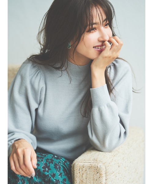 Te chichi(テチチ)の「総針ハイネックニット(ニット/セーター・レディース・ブラック/ブルー/グレー/オフホワイト・フリ-)」の3枚目の写真