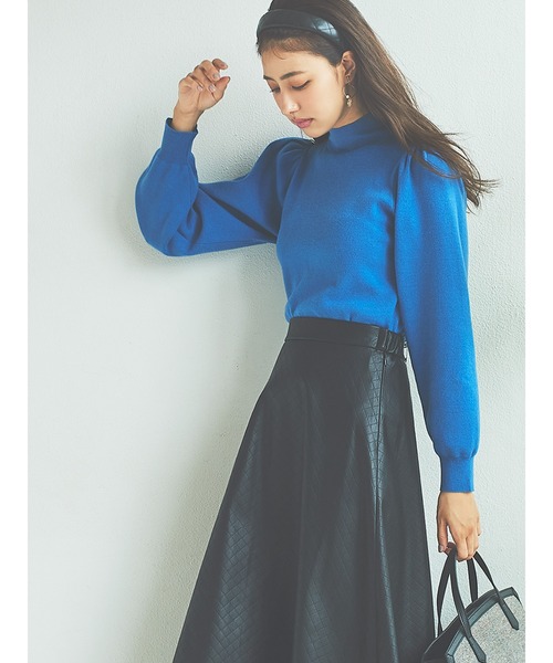 Te chichi(テチチ)の「総針ハイネックニット(ニット/セーター・レディース・ブラック/ブルー/グレー/オフホワイト・フリ-)」の4枚目の写真