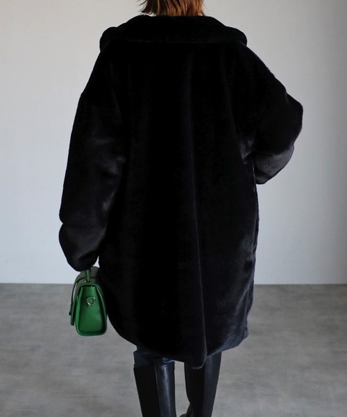 Yucca(ユッカ)の「エコファーステンカラーコート(ステンカラーコート・レディース・ブラック/クリーム・MEDIUM/LARGE)」の14枚目の写真