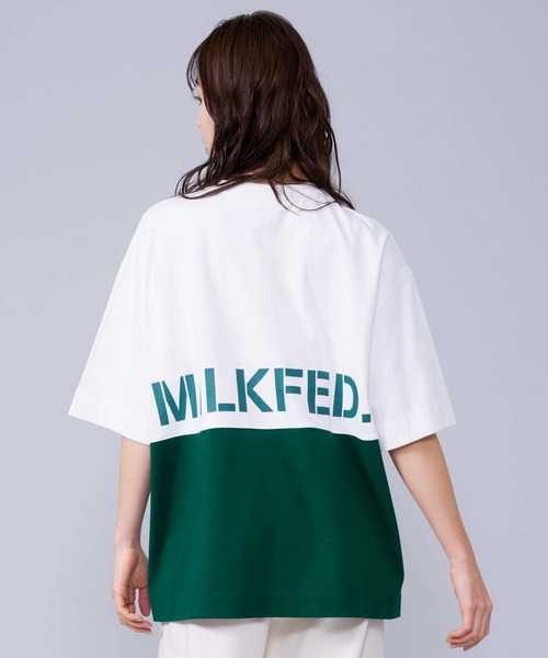 タグ付・ミルクフェド・Aラインワンピース・スカラップ・ビッグカラー・バルーン袖 MILKFED.（ミルクフェド）の「STENCIL LOGO PANELED S/S TOP（T