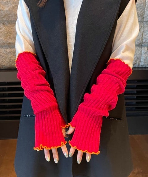 Ray BEAMS（レイビームス）の「Ray BEAMS / メロー リブ ロング アームウォーマー（アームカバー・レディース・オフホワイト/レッド/ネイビー・ONE SIZE）」の3枚目の写真