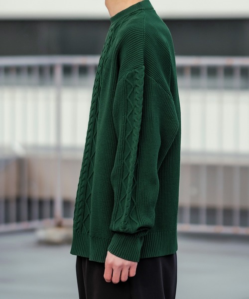 improves（インプローブス）の「【improves】オーバーサイズ ケーブル編み フィッシャーマンズニット（ニット/セーター・メンズ・グレイッシュブルー/マスタード/ブラック/ホワイト/グリーン・MEDIUM/LARGE）」の13枚目の写真