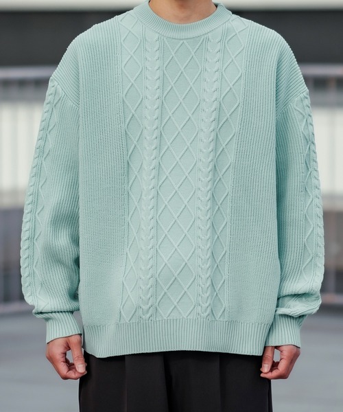 improves（インプローブス）の「【improves】オーバーサイズ ケーブル編み フィッシャーマンズニット（ニット/セーター・メンズ・グレイッシュブルー/マスタード/ブラック/ホワイト/グリーン・MEDIUM/LARGE）」の15枚目の写真