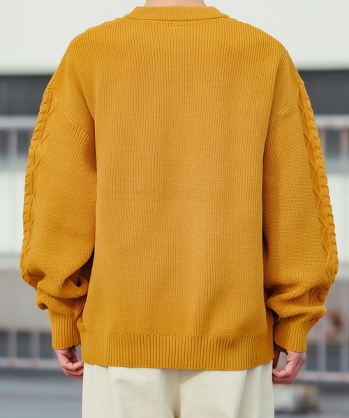 improves（インプローブス）の「【improves】オーバーサイズ ケーブル編み フィッシャーマンズニット（ニット/セーター・メンズ・グレイッシュブルー/マスタード/ブラック/ホワイト/グリーン・MEDIUM/LARGE）」の20枚目の写真