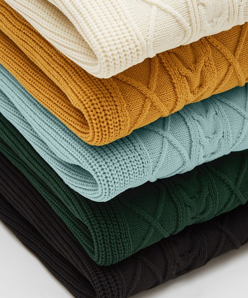 improves（インプローブス）の「【improves】オーバーサイズ ケーブル編み フィッシャーマンズニット（ニット/セーター・メンズ・グレイッシュブルー/マスタード/ブラック/ホワイト/グリーン・MEDIUM/LARGE）」の21枚目の写真