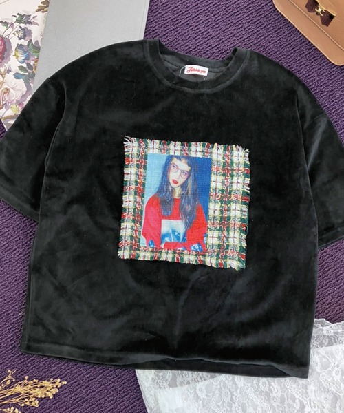 SPIGA(スピーガ)の「転写プリントベロアBigT(Tシャツ/カットソー・レディース・ピンク/パープル/ブラック・FREE)」の2枚目の写真