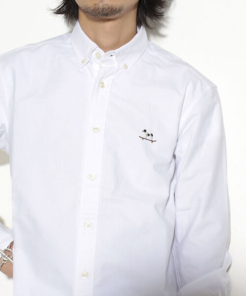 GLOSTER（グロスター）の「【GLOSTER/グロスター】フレンチブルドッグ刺繍 ボタンダウンシャツ ワンポイント刺繍（シャツ/ブラウス・メンズ・ピンク/ホワイト/ブルー系その他/ホワイト系その他・S/M/L）」の2枚目の写真