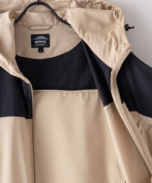 OUTDOOR PRODUCTS APPAREL（アウトドアプロダクツアパレル）の「撥水　防花粉　紫外線対策　透湿　パッカブル　リップストップパッカブルパーカー（パーカー・メンズ・ブラック/チャコールグレー/カーキ/ベージュ/ライトグリーン/ライトベージュ・MEDIUM/X-LARGE/LARGE）」の17枚目の写真