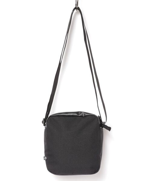 adidas（アディダス）の「adidas アディダス U FESTIVAL BAG バッグ IB9314 BLACK（ボディバッグ/ウエストポーチ・メンズ・ブラック・FREE）」の3枚目の写真