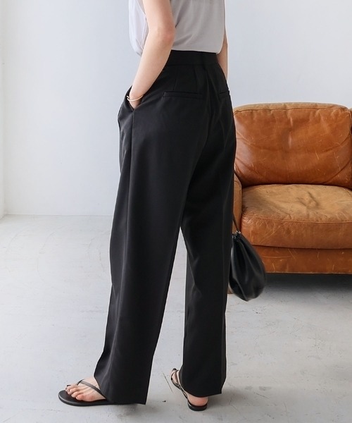 andme（アンドミー）の「ツイルハイウエスト2タックワイドパンツ（スラックス・レディース・ダークベージュ/ネイビー/チャコールグレー/オフホワイト/グレイッシュベージュ/ブラック・L/M）」の12枚目の写真