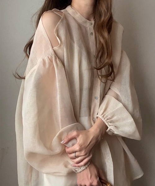 FILLOU(FILLOU)の「シアー肩開きブラウス(シャツ/ブラウス・レディース・ブラック/ブラウン/ベージュ・LARGE/MEDIUM/X-LARGE)」の5枚目の写真