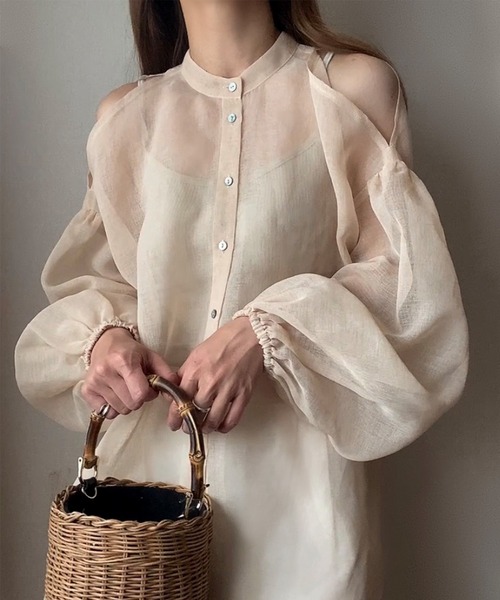 FILLOU(FILLOU)の「シアー肩開きブラウス(シャツ/ブラウス・レディース・ブラック/ブラウン/ベージュ・LARGE/MEDIUM/X-LARGE)」の6枚目の写真