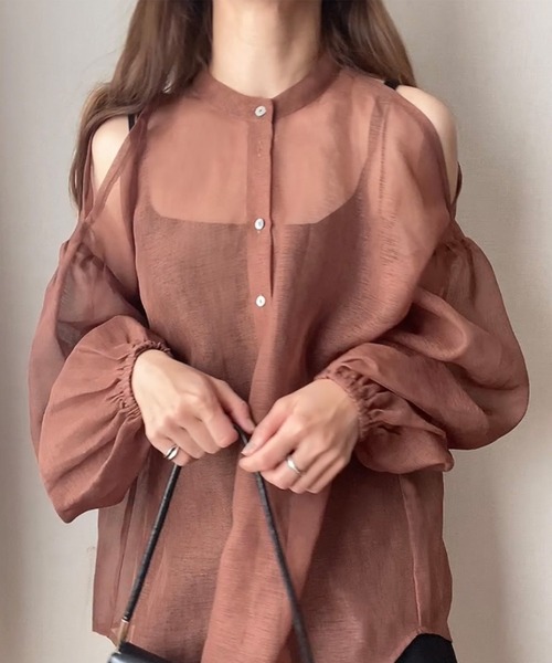 FILLOU(FILLOU)の「シアー肩開きブラウス(シャツ/ブラウス・レディース・ブラック/ブラウン/ベージュ・LARGE/MEDIUM/X-LARGE)」の13枚目の写真