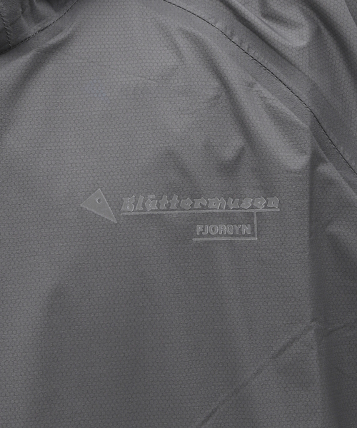 KLATTERMUSEN(クレッタルムーセン)の「KLATTERMUSEN / クレッタルムーセン Fjorgyn Anorak 10600U81(マウンテンパーカー・メンズ・グレー・MEDIUM/LARGE)」の12枚目の写真