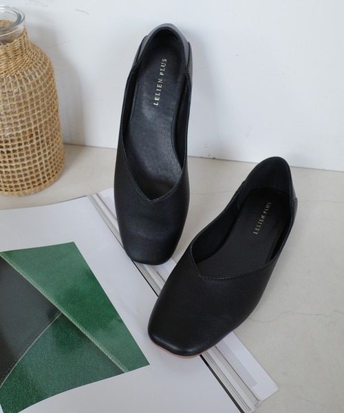 AmiAmi（アミアミ）の「【2026SS再販】軽量スクエアトゥVカットフラットパンプス（パンプス・レディース・ブラック/シルバー/アイボリー/グレイッシュベージュ/シャンパン/ブラック系その他/ブロンズ/ベージュ系その他2/ベージュ系その他3/ベージュ系その他/シルバー系その他/ブラック系その他2/ブラック系その他3/ブラック系その他4/ゴールド系その他/その他/ブラック系その他6/ブラック系その他5・40/38/39/35/36/37/41）」の19枚目の写真