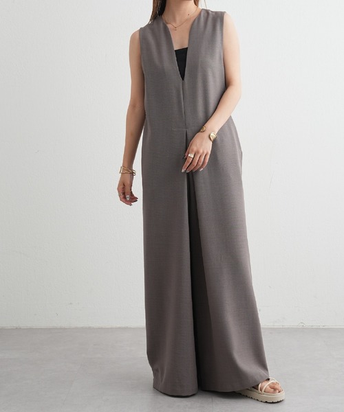 COLONY 2139（コロニートゥーワンスリーナイン）の「WEB限定 / リネンライクVネックサロペット（サロペット/オーバーオール・レディース・カーキ/ブラック・FREE）」の14枚目の写真