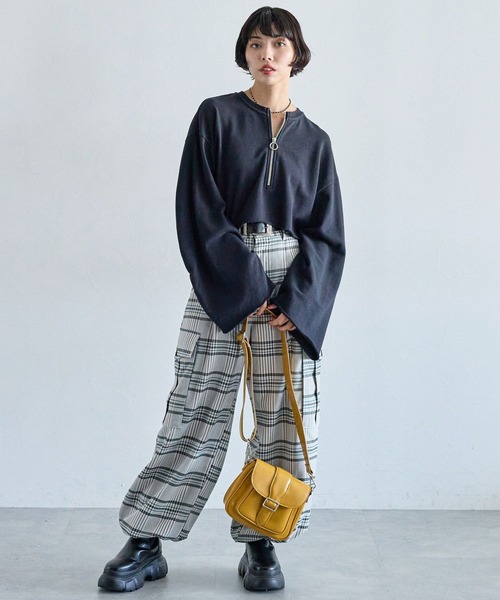 PAGEBOY（ページボーイ）の「ハーフZIPワイドフレアスリーブ（Tシャツ/カットソー・レディース・ブラック/オートミール/ロイヤルブルー・FREE）」の7枚目の写真