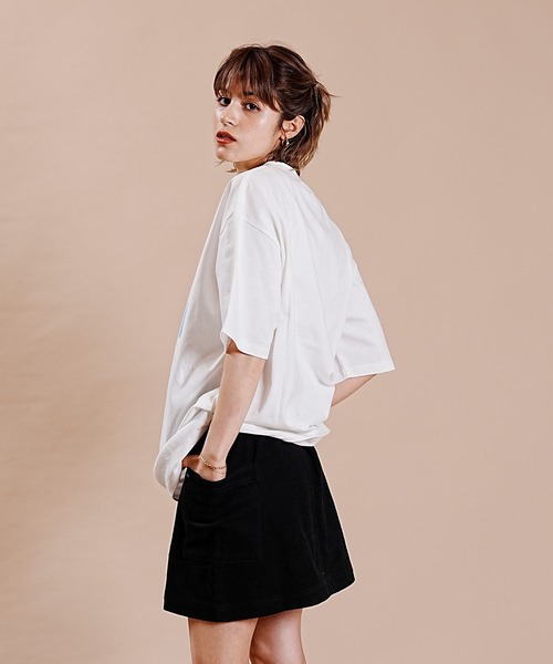 ALOHA SUNDAY（アロハサンデー）の「【ムラサキスポーツ別注】ALOHA SUNDAY/アロハサンデー デザインTシャツ AS-MS-005（Tシャツ/カットソー・レディース・ホワイト/ブラック・M/L）」の4枚目の写真