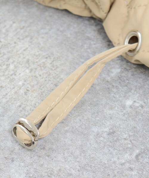 fredy emue(フレディエミュ)の「オニオンパンチングアジャストショルダーバッグ(ショルダーバッグ・レディース・ブラック/ライトイエロー/ベージュ/ホワイト・FREE)」の17枚目の写真