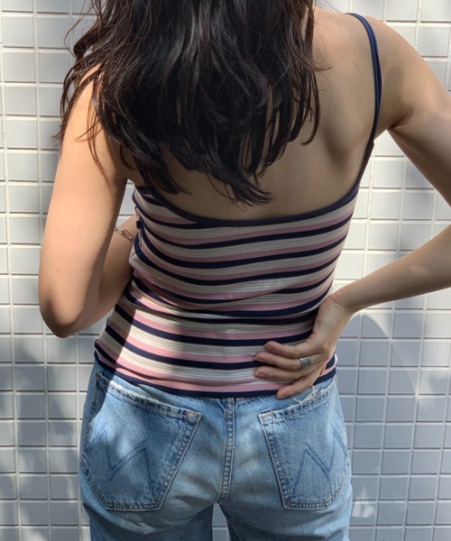 mi via loca(ミヴィアロカ)の「ダブルストラップパット付キャミソール(キャミソール・レディース・ブラック/ネイビー/カーキ/トップグレー/オレンジ・FREE)」の20枚目の写真