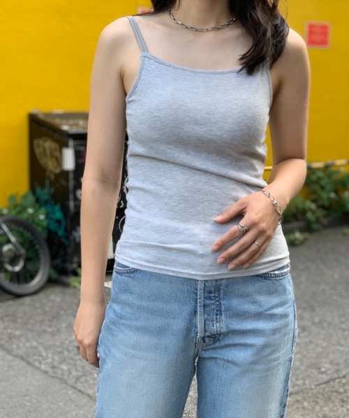 mi via loca(ミヴィアロカ)の「ダブルストラップパット付キャミソール(キャミソール・レディース・ブラック/ネイビー/カーキ/トップグレー/オレンジ・FREE)」の16枚目の写真